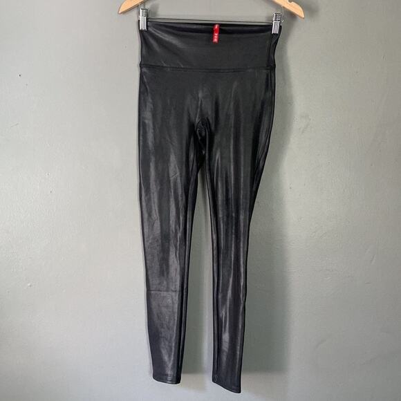 SPANX Faux Leather Leggings Blogger Favorite EUC Goth Witchy Size M - Picture 4 of 11